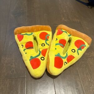 Pizza slippers